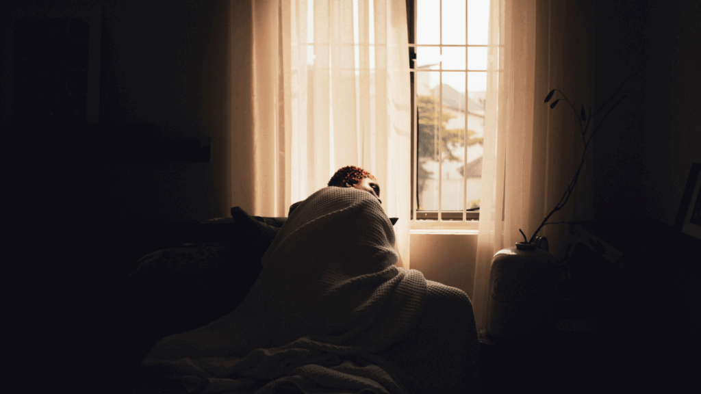 ストレスで不眠になる人と眠くなる人の違いとは?